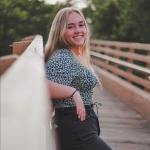 Meet your Posher, Madison
